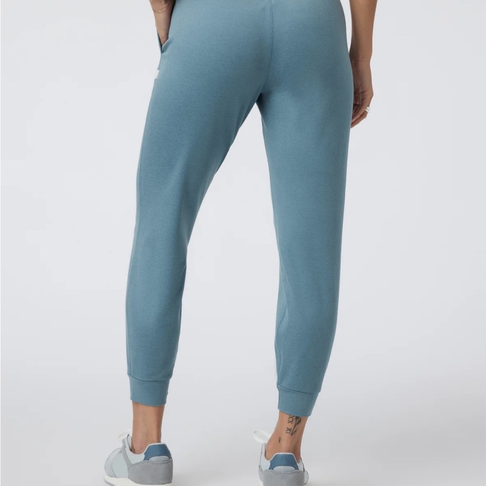 Blue Performance Jogger Vuori